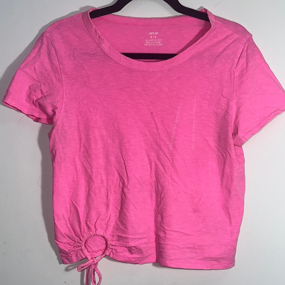 AERIE by American eagle! Bright neon pink crop top! 

Check it out 💓☀️🌟